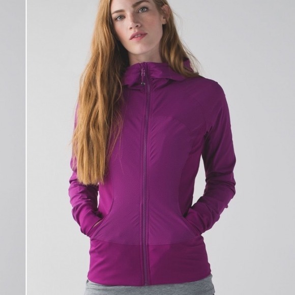 Lululemon Jackets & Blazers - Lululemon In Flux Jacket Regal Plum Purple Hooded Swift Size 6 W4I09S